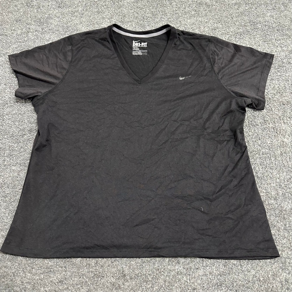 Nike T-Shirt Womens Size 2X Black Dri-Fit Regular Fit V-Neck Short Sleeve Active